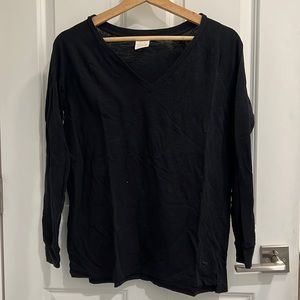 VS PINK LIGHTWEIGHT BLACK LONG SLEEVE V NECK SLEEP SHIRT